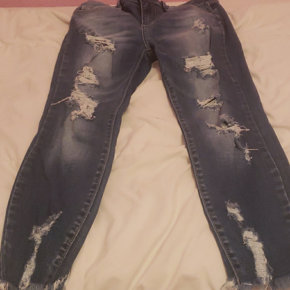 Blue ripped Jean's